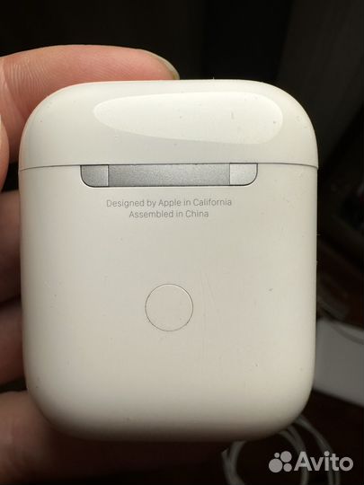 Беспроводные наушники apple airpods