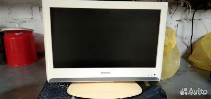 Toshiba Телевизор 19 дюймов