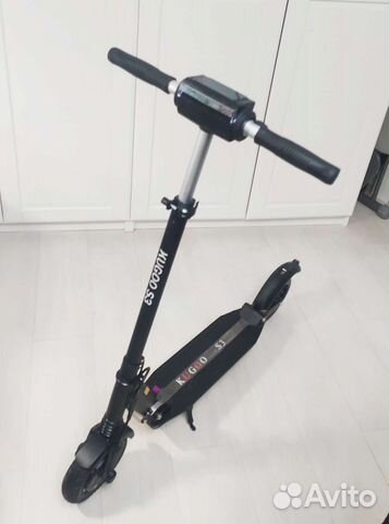 Электросамокат Kugoo S3 и зарядное устройство
