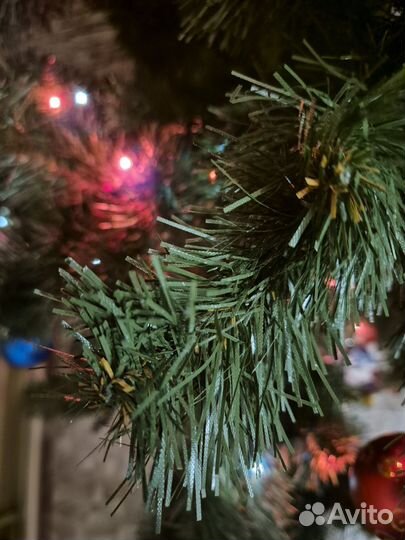 Ель искуственная 210см