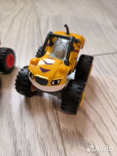 Вспыш и чудо машинки