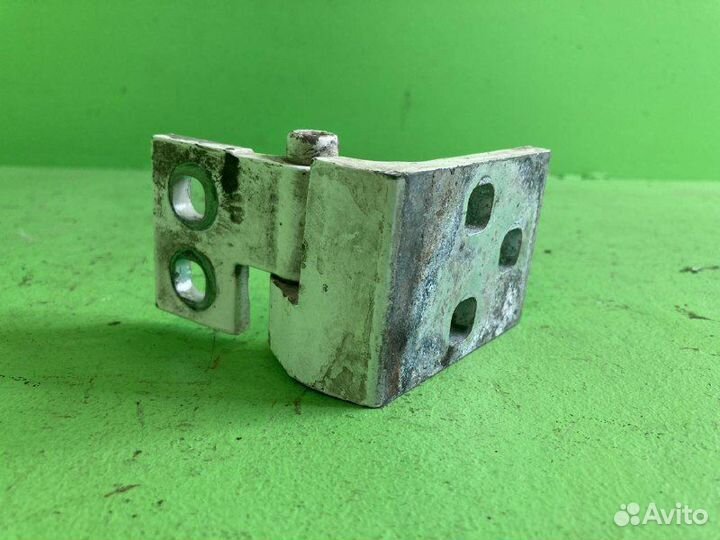 Петля кабины KAMAZ 5490-S5