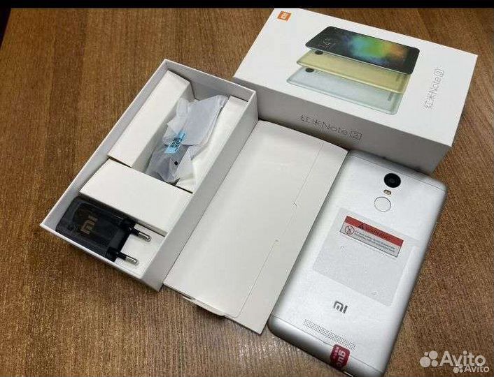 Телефон Xiaomi redmi note 3