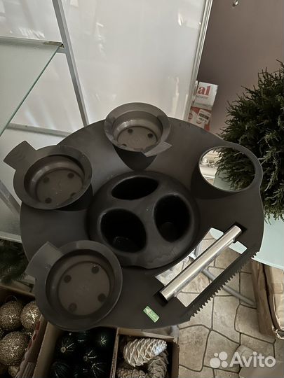 Стойка для парикмахерских инструментов