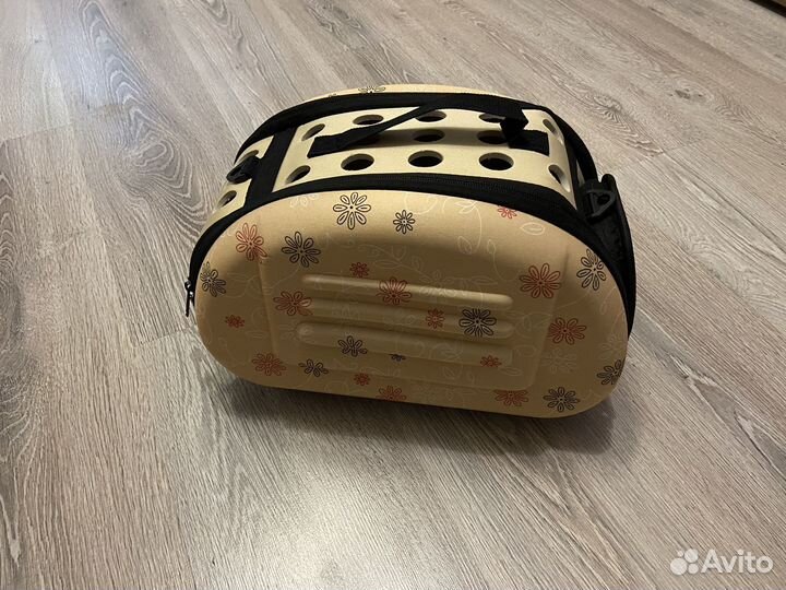 Переноска для кошек и собак