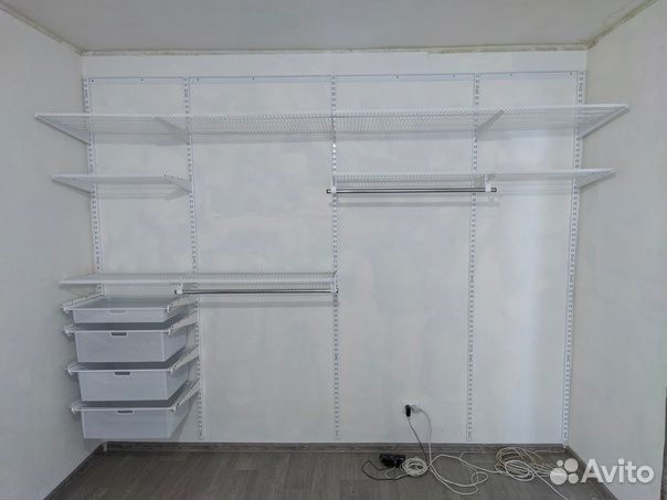 Гардеробная система с доводчиками