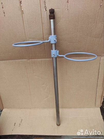 Подставка для корма собак