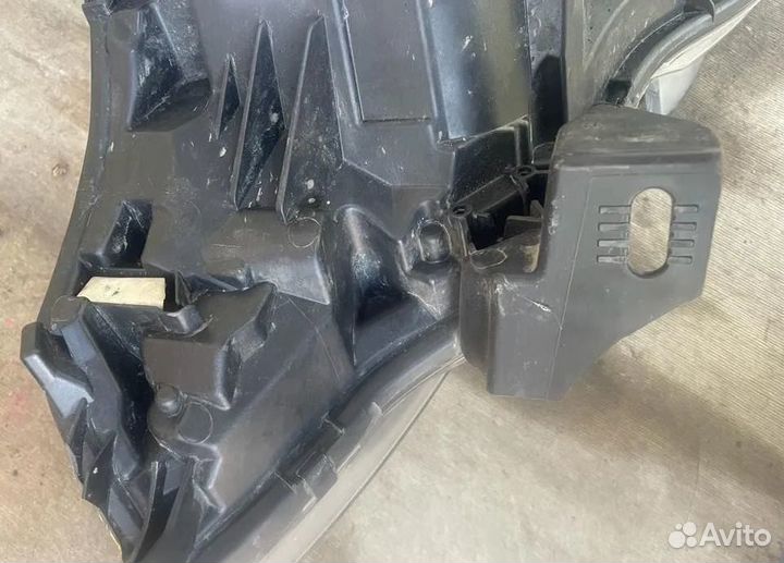 Ремкомплект фар Renault Arkana (Правая фара)