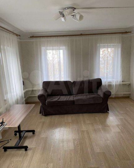 2-к. квартира, 63 м², 1/2 эт.