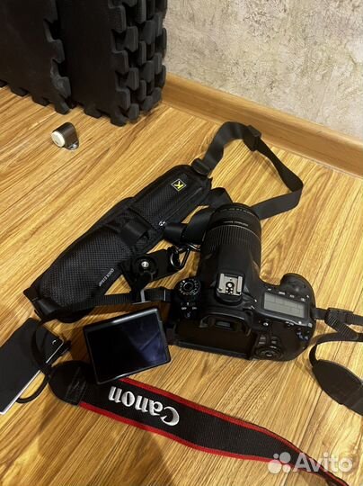 Canon EOS 60D EF-S 18+135 kit+ EF 50mm f/1.8