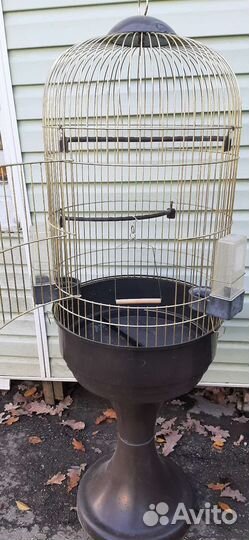 Клетка для крупного попугая