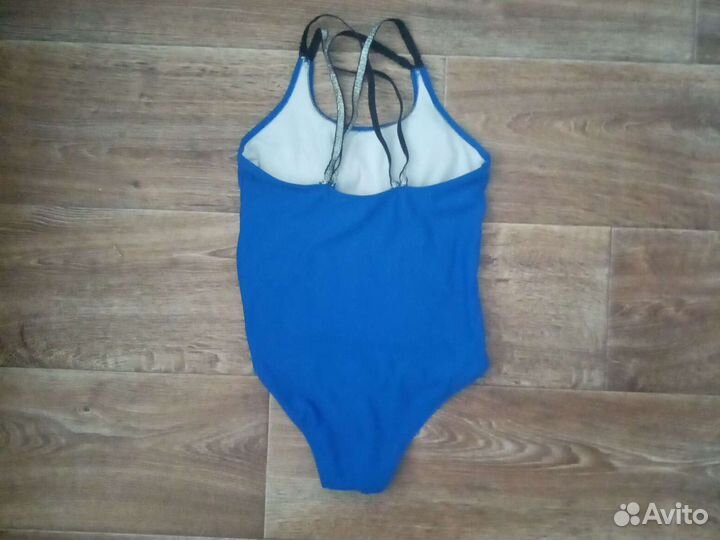 Купальник для девочки 36-38 р. стрейчевый