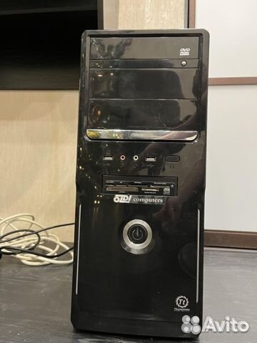 Системный блок и монитор