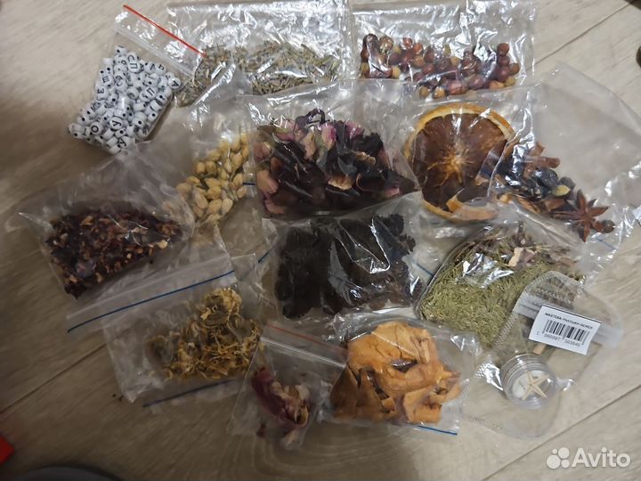 Украшения,фитили и ароматизаторы для свечеварения