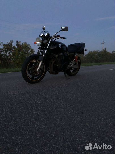 Yamaha xjr 400