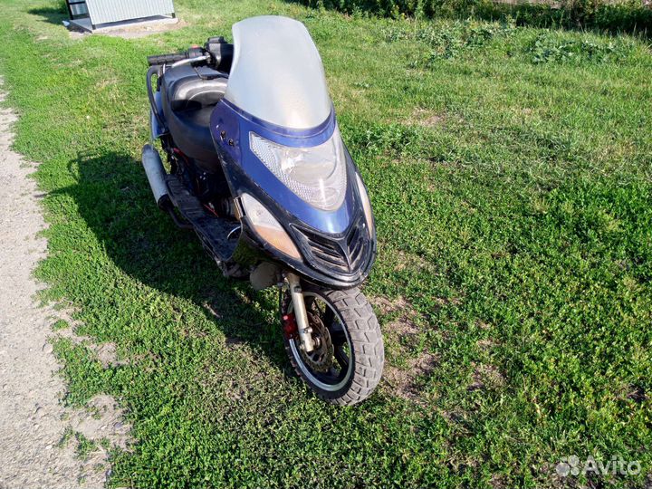 Скутер 150кубов