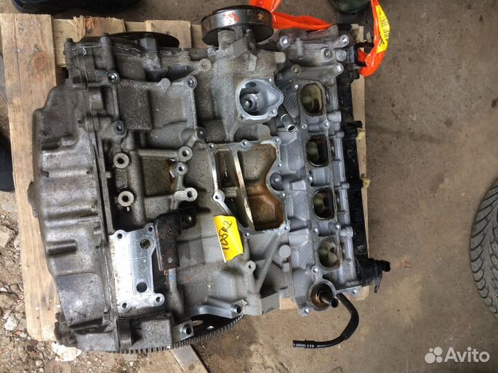 Двигатель LF Mazda 2.0 щуп в гбц