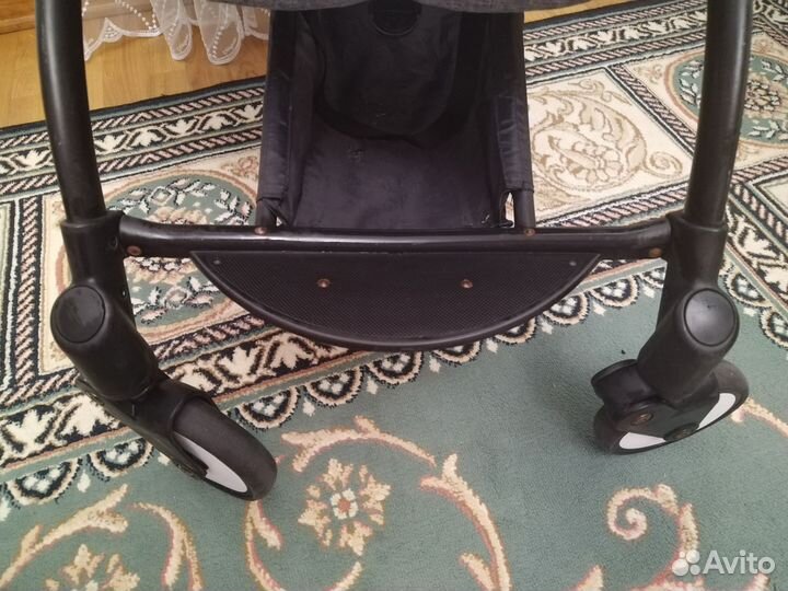 Прогулочная коляска yoya