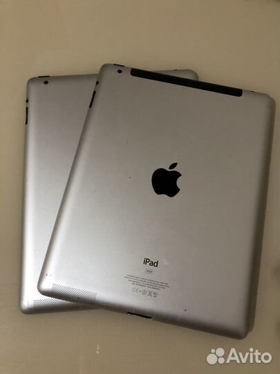 iPad 2 wifi 2 штуки