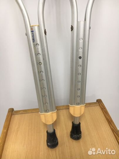 Костыли подмышечные