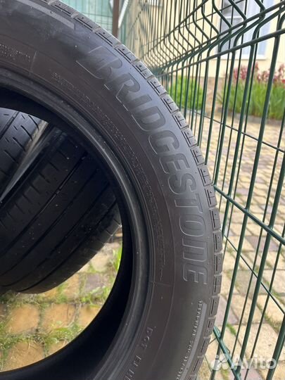 Bridgestone Alenza H/L 33 225/60 R18