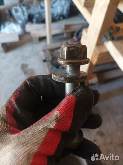 Болт развальный BMW X5 E53