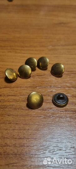Пуговицы