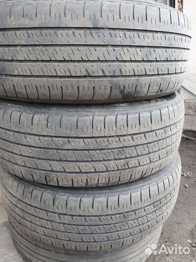 Kumho Sense KR26 225/65 R17