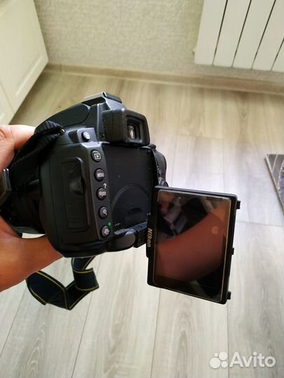 Фотоаппарат Nikon D5000 + объектив