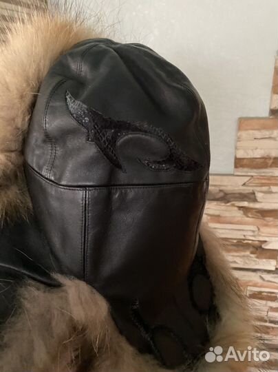 Меховая шапка ушанка с натуральным мехом лисы