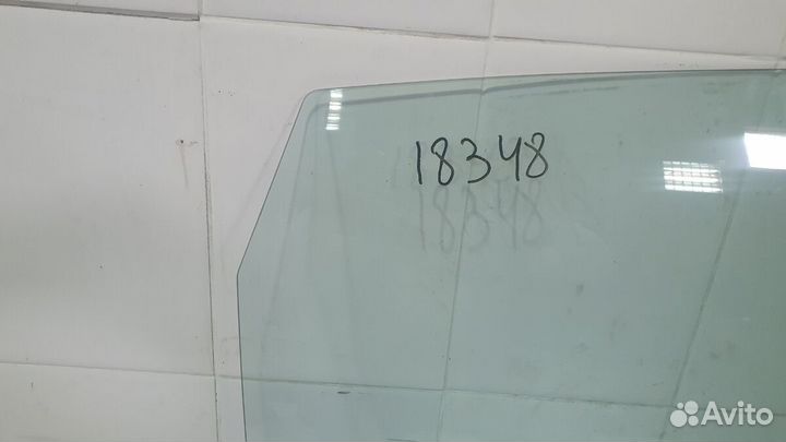 Стекло двери задней правой Captiva (C100)