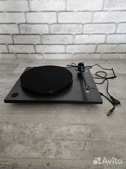 Проигрыватель винила Rega RP1