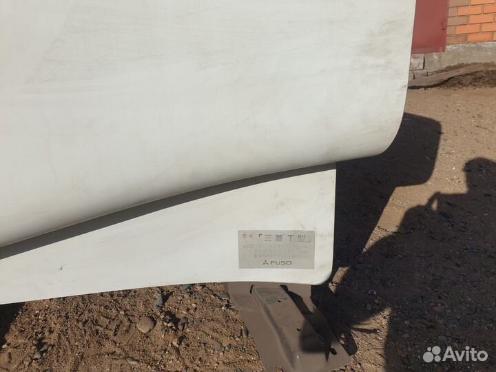 Продам спойлер Mitsubishi Fuso