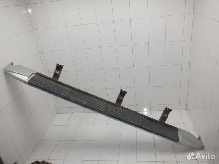 Подножка Infiniti QX56 Ja60