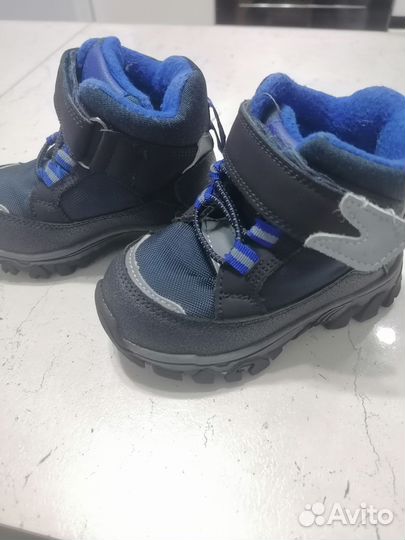 Ботинки осенние для мальчика 23р