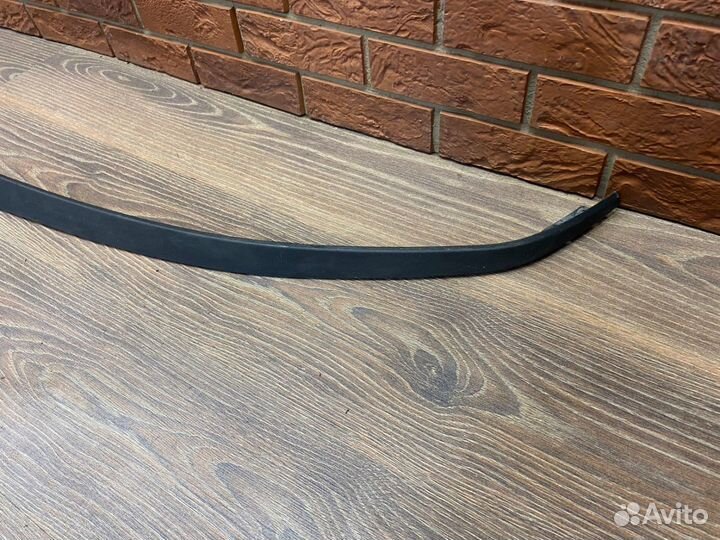 Спойлер переднего бампера Kia Carnival 2020+