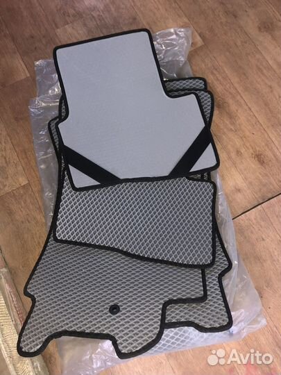 Эваковрики