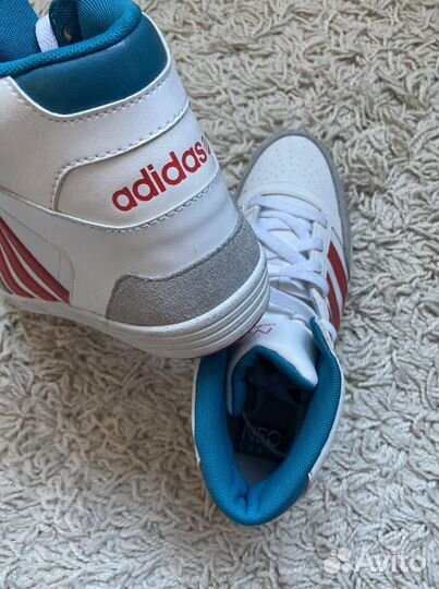 Кроссовки Adidas