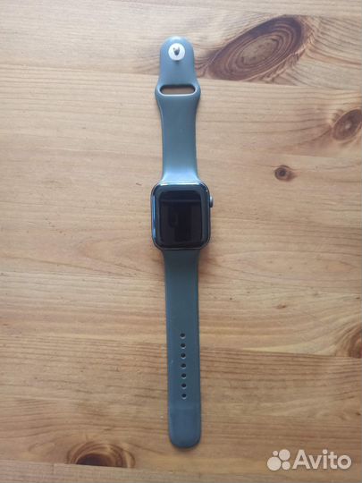 Часы apple watch 4,44 mm