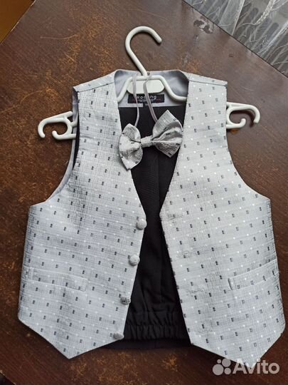 Костюм на мальчика 110 см