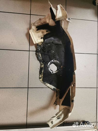 Боковина нижняя правая Arctic Cat M1100