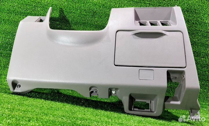 Накладка под руль Toyota Mark x110-115