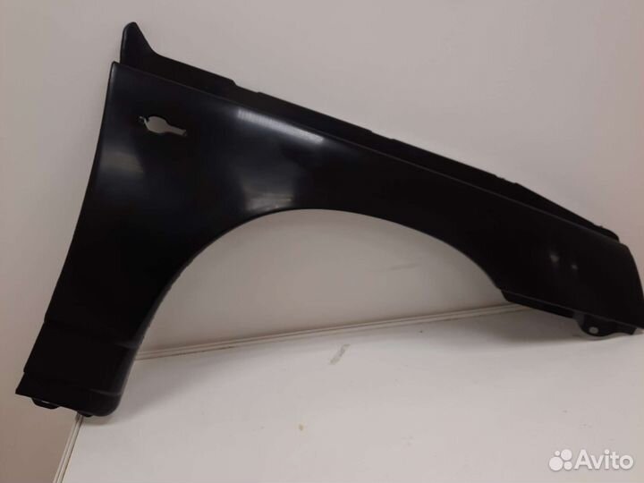 Крыло правое ваз 2110