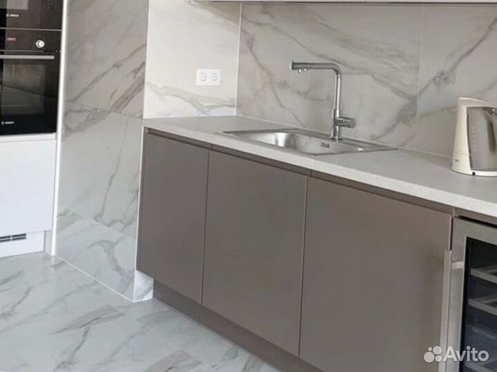 Столешница для кухни каменная Staron Metal 340х60