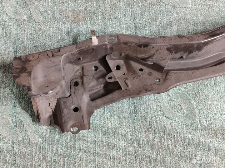 Жабо метал. Toyota RAV4 30 2006-2013 левый руль