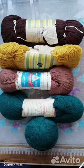 Пряжа для вязания разная