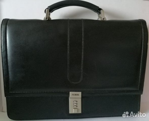 Мужские барсетки бренда gff ferre. Очки gf ferre gff0110001. Gff gianfranco ferre зажим для денег. Номерная коричневая сумка-мешок gianfranco ferre из кожи. Gff gianfranco ferre портфель.