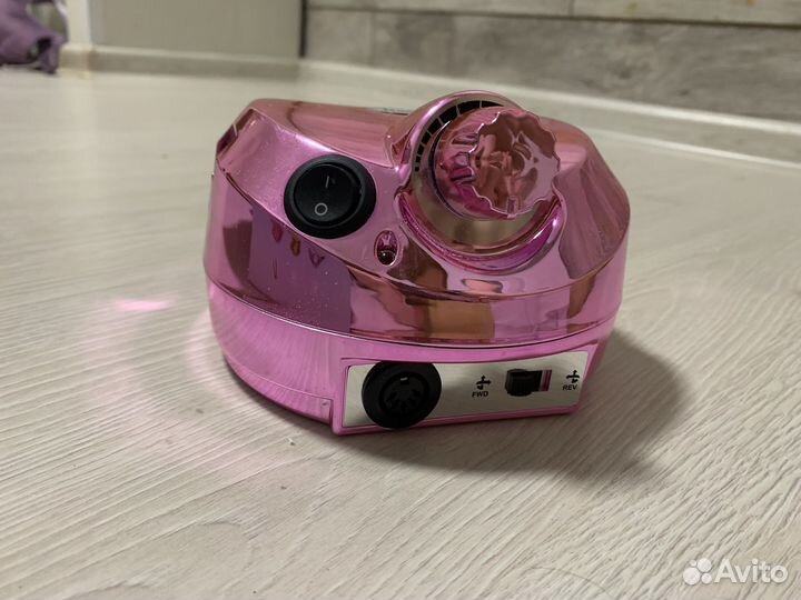 Машинка для аппаратного маникюра