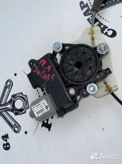 Стеклоподъемник левой двери Hyundai Solaris 2