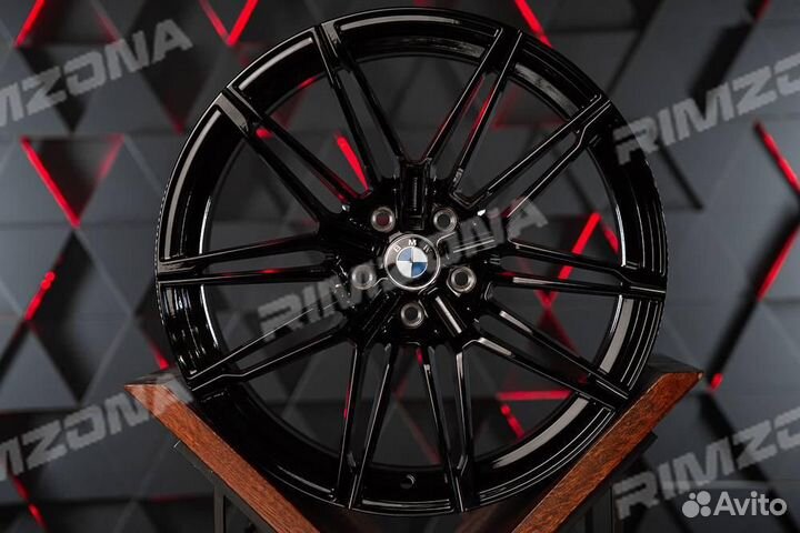 Литой диск в стиле BMW R19 5x112 sv. Примерка коле